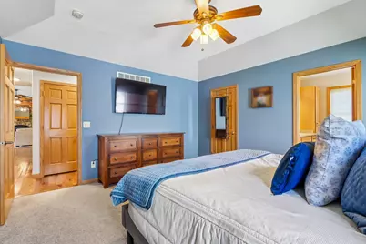 1640  Great Forest Dr, West Bend, WI 53090 - Photo 23