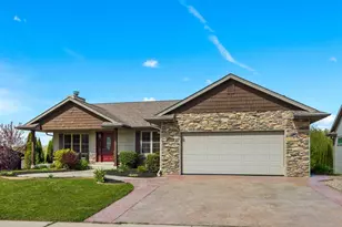 1640 Great Forest Dr, West Bend, WI 53090 - Photo 3