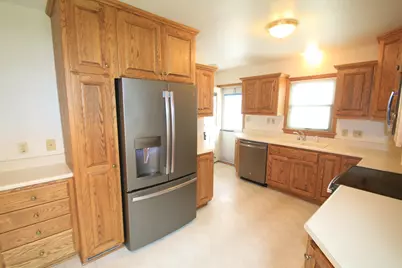 2345 N 103rd St, Wauwatosa, WI 53226 - Photo 5