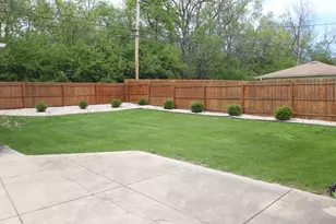 2345 N 103rd St, Wauwatosa, WI 53226 - Photo 17