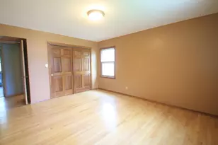2345 N 103rd St, Wauwatosa, WI 53226 - Photo 9