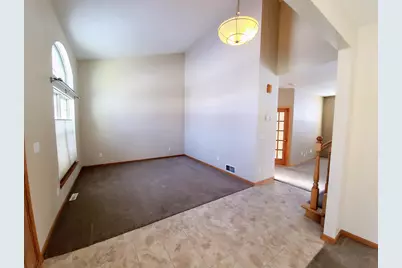 1805  Deer Path -, Waukesha, WI 53189 - Photo 23