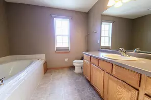 1805 Deer Path, Waukesha, WI 53189 - Photo 15
