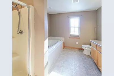 1805  Deer Path -, Waukesha, WI 53189 - Photo 29