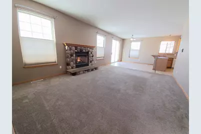 1805  Deer Path -, Waukesha, WI 53189 - Photo 27