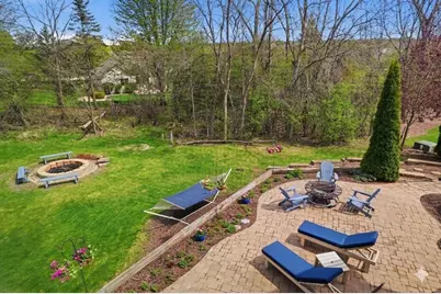 13015 W Winterberry Way, New Berlin, WI 53151 - Photo 23