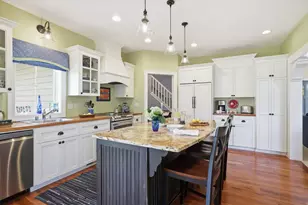 13015 W Winterberry Way, New Berlin, WI 53151 - Photo 5