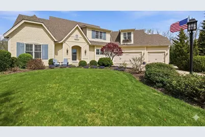 13015 W Winterberry Way, New Berlin, WI 53151 - Photo 1