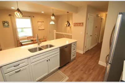 N93W6266  Arbor Dr, Cedarburg, WI 53012 - Photo 9