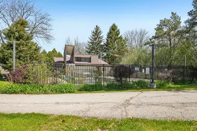 9272 N 70th St #5, Milwaukee, WI 53223 - Photo 29