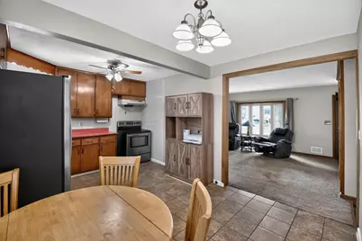 3440 W 5 Mile Rd, Racine, WI 53108 - Photo 9