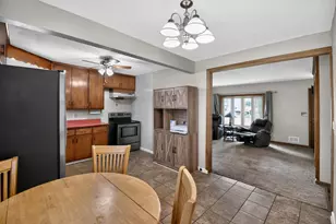 3440 W 5 Mile Rd, Racine, WI 53108 - Photo 9