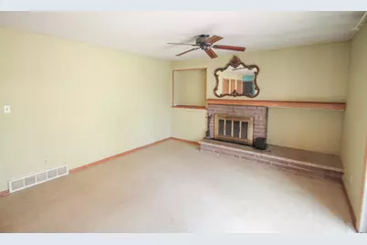 N65W28636  Hibritten Way, Merton, WI 53029 - Photo 5