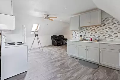 2139 N 18th St #2139A/2141, Milwaukee, WI 53205 - Photo 19
