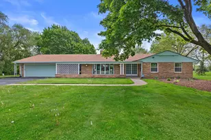 7300 S 92nd St, Franklin, WI 53132 - Photo 1