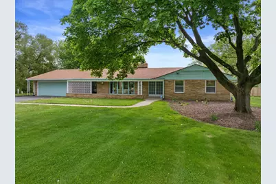 7300 S 92nd St, Franklin, WI 53132 - Photo 39