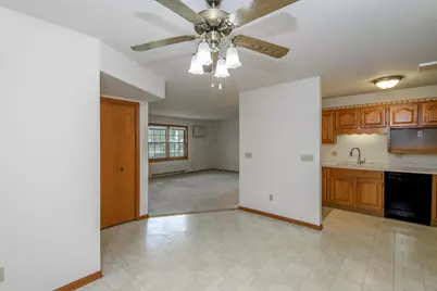 214  Minz Park Cir #1, West Bend, WI 53095 - Photo 9