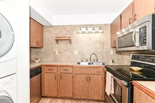 7941 S 68th St, Franklin, WI 53132 - Photo 11