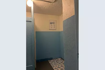 2925 N Holton St #2927, Milwaukee, WI 53212 - Photo 11