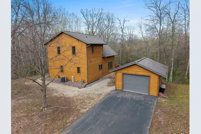 820  Kloppman St, Crivitz, WI 54114 - Photo 13