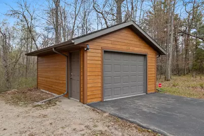 820  Kloppman St, Crivitz, WI 54114 - Photo 5