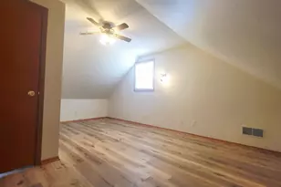 W158N9026 Charles Dr, Menomonee Falls, WI 53051 - Photo 15