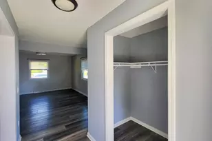 W158N9026 Charles Dr, Menomonee Falls, WI 53051 - Photo 11
