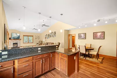 N51W34681  Wisconsin Ave #3116, Oconomowoc, WI 53069 - Photo 9