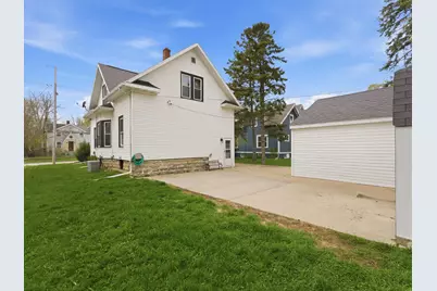 852  Frederick St, Oshkosh, WI 54901 - Photo 23