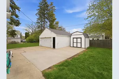 852  Frederick St, Oshkosh, WI 54901 - Photo 5
