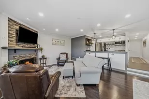584 Geneva National Ave, Geneva, WI 53147 - Photo 5