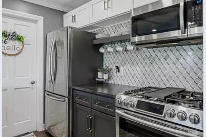 584  Geneva National Ave #6-49, Geneva, WI 53147 - Photo 9
