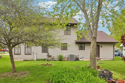 856  Uhen Ct, Burlington, WI 53105 - Photo 39