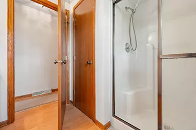 856  Uhen Ct, Burlington, WI 53105 - Photo 17