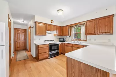 856  Uhen Ct, Burlington, WI 53105 - Photo 9