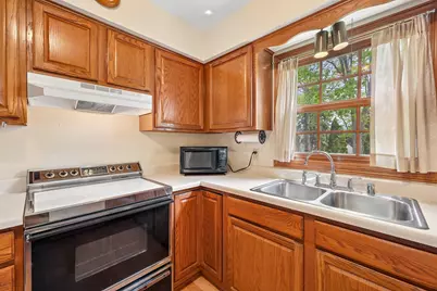 856  Uhen Ct, Burlington, WI 53105 - Photo 11