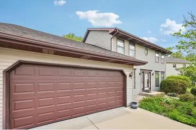 856  Uhen Ct, Burlington, WI 53105 - Photo 3