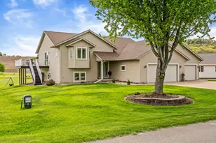 21563 Wolfe Run Ln, Galesville, WI 54630 - Photo 1