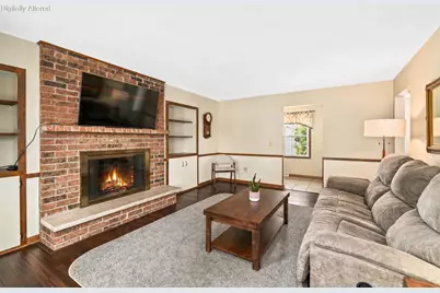 4395 S Delphine Dr, New Berlin, WI 53151 - Photo 3