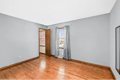 4395 S Delphine Dr, New Berlin, WI 53151 - Photo 15