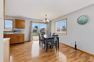 305 Mallard Dr, Holmen, WI 54636 - Photo 7
