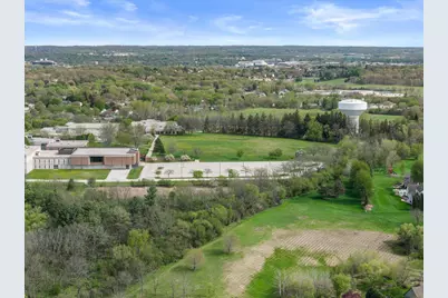2720  Northview Rd #32, Waukesha, WI 53188 - Photo 37