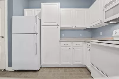2720  Northview Rd #32, Waukesha, WI 53188 - Photo 9