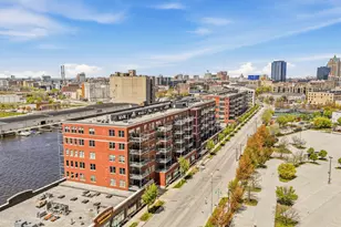 601 E Erie St, Milwaukee, WI 53202 - Photo 25