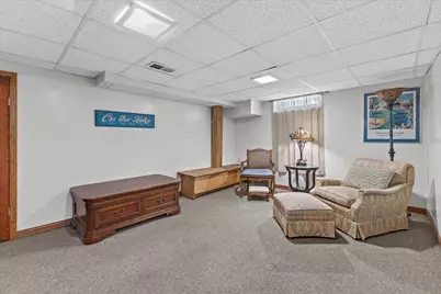 8115 N Whitney Rd, Fox Point, WI 53217 - Photo 29