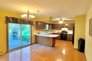 W360N7532 Thomas Dr, Oconomowoc, WI 53066 - Photo 13