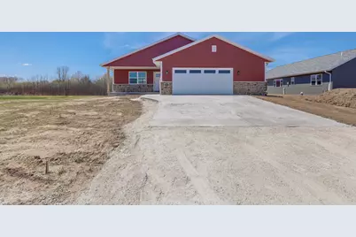 2210 S 19th St, Manitowoc, WI 54220 - Photo 3