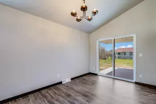 2210 S 19th St, Manitowoc, WI 54220 - Photo 17