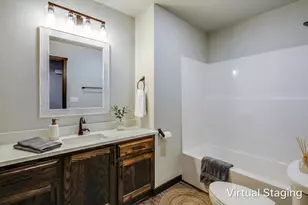 2210 S 19th St, Manitowoc, WI 54220 - Photo 31