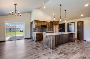 2210 S 19th St, Manitowoc, WI 54220 - Photo 9